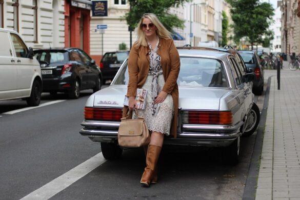 Weitschaftstiefel – Stiefelsuche mit incurvy!