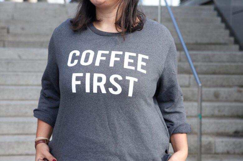 Ausgefallene Shirts große Größen kombinieren - so geht's!